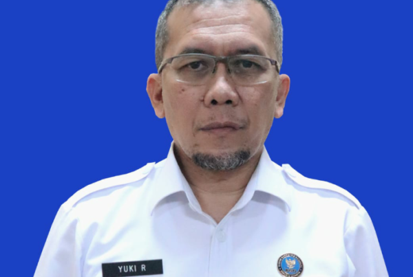 Drs. Yuki Ruchimat, M.Si