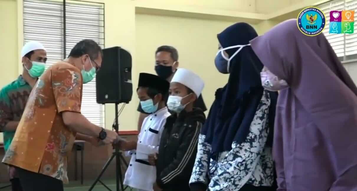 Berbagi Berkah Ramadhan , Balai Besar Rehabilitasi BNN Santuni 100 Anak Yatim