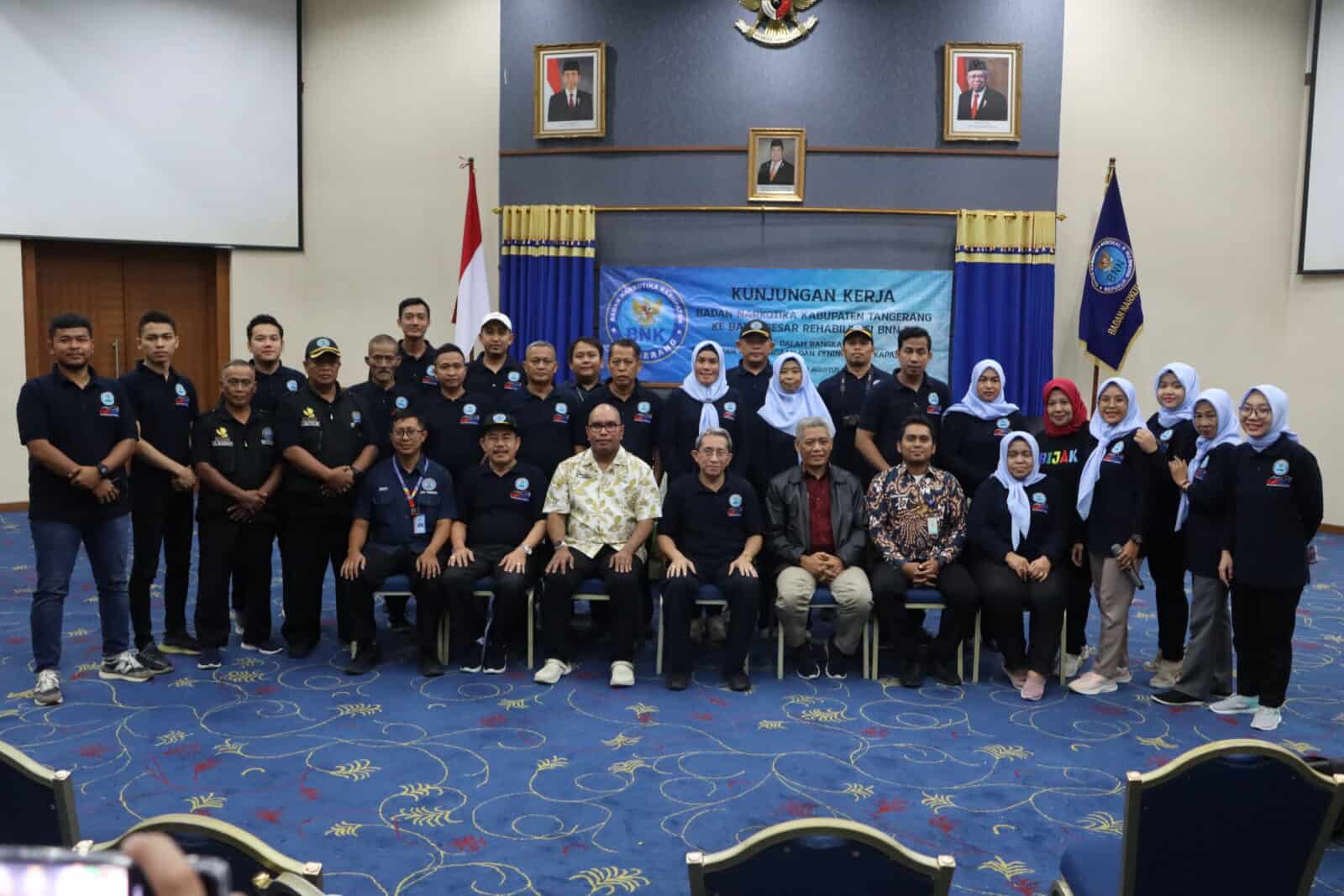 Adakan diskusi bersama, Kunjungan Badan Narkotika Kabupaten Tangerang Gali Informasi tentang Rehabilitasi. Adakan diskusi bersama, Kunjungan Badan Narkotika Kabupaten Tangerang Gali Informasi tentang Rehabilitasi.