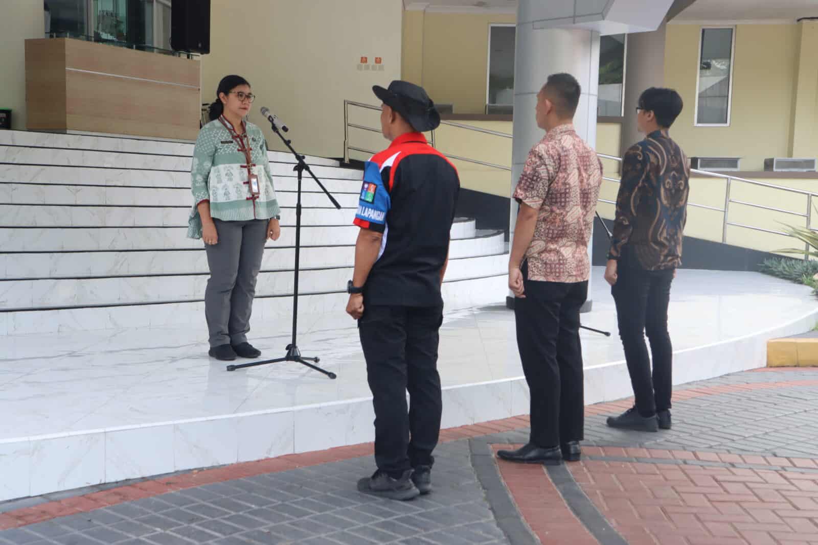 Pimpin Apel, Kepala Balai Besar Rehabilitasi Berikan Arahan dan Pengharapan Di Awal Tahun 2024 Pimpin Apel, Kepala Balai Besar Rehabilitasi Berikan Arahan dan Pengharapan Di Awal Tahun 2024